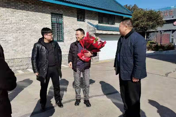喜迎新春，南莫鎮領(lǐng)導到我公司慰問(wèn)走訪(fǎng)